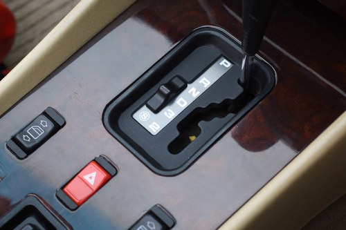 1989 Mercedes-Benz 300 SL Auto (R107) Te koop (foto 60 van 188)