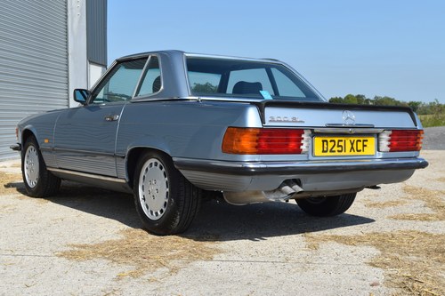 1987 Mercedes-Benz 300 SL (R107) En venta (imagen 32 de 183)