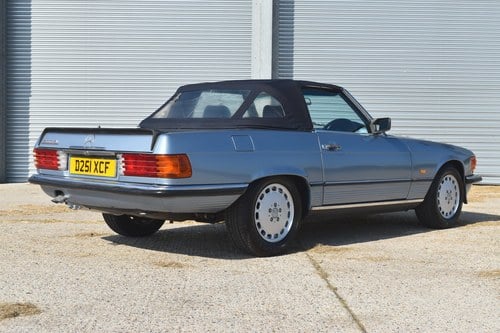 1987 Mercedes-Benz 300 SL (R107) En venta (imagen 25 de 183)