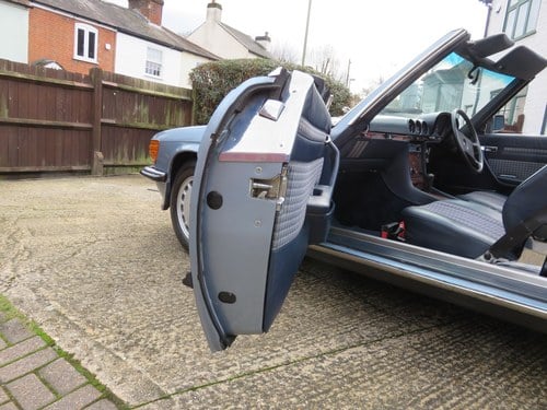 1987 Mercedes-Benz 300SL R107 Te koop (foto 26 van 65)