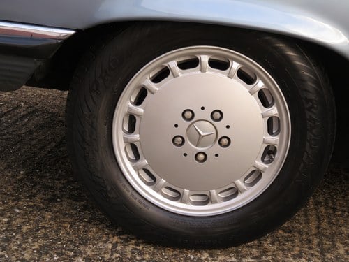 1987 Mercedes-Benz 300SL R107 Te koop (foto 17 van 65)