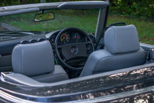 1988 Mercedes-Benz 300 SL Auto (R107) En venta (imagen 37 de 90)