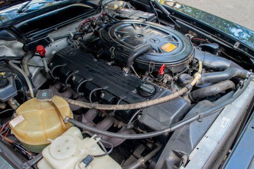 1988 Mercedes-Benz 300 SL Auto (R107) En venta (imagen 63 de 90)