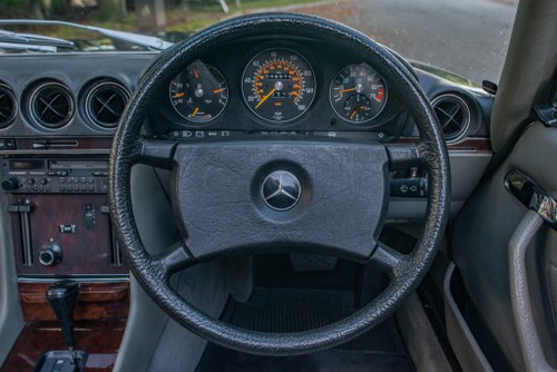 1988 Mercedes-Benz 300 SL Auto (R107) En venta (imagen 23 de 90)