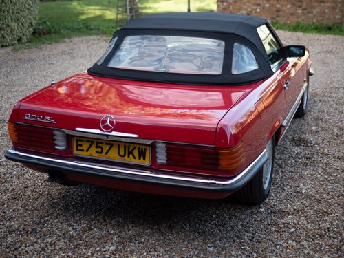 1987 Mercedes Benz 300 SL (R107) In vendita (immagine 14 di 253)