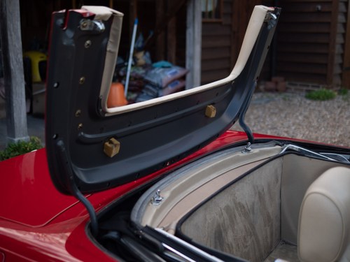 1987 Mercedes Benz 300 SL (R107) In vendita (immagine 87 di 253)