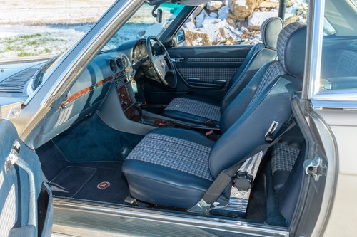 1988 Mercedes-Benz 300SL R107 In vendita (immagine 60 di 199)