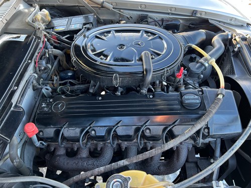 1988 Mercedes-Benz 300SL R107 In vendita (immagine 137 di 199)