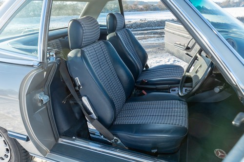 1988 Mercedes-Benz 300SL R107 In vendita (immagine 62 di 199)