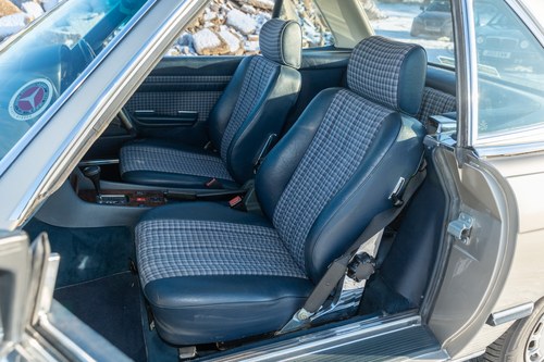 1988 Mercedes-Benz 300SL R107 In vendita (immagine 59 di 199)