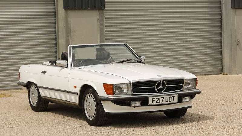 1988 Mercedes-Benz 300 SL (R107) For Sale (picture 1 of 192)