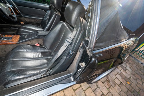 1992 Mercedes-Benz SL300 R129 For Sale (picture 32 of 177)