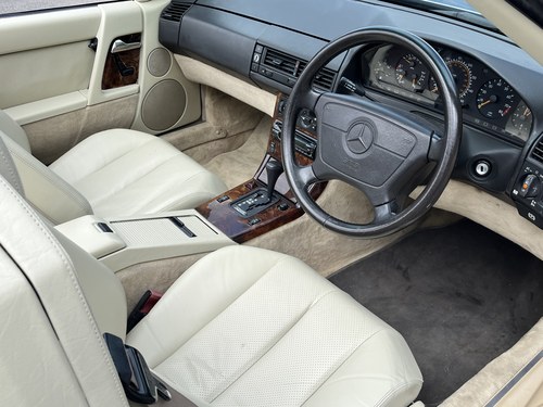 1992 Mercedes-Benz 300 SL 24 (R129) zum Verkauf (Bild 36 von 96)