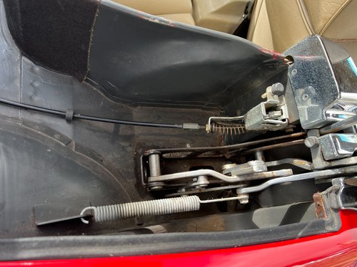 1988 Mercedes-Benz R107 300SL zum Verkauf (Bild 207 von 236)