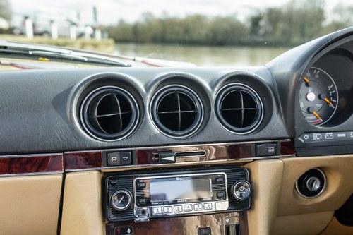 1988 Mercedes-Benz R107 300SL zum Verkauf (Bild 91 von 236)