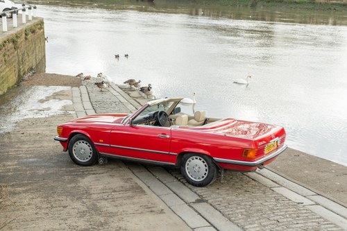 1988 Mercedes-Benz R107 300SL zum Verkauf (Bild 11 von 236)