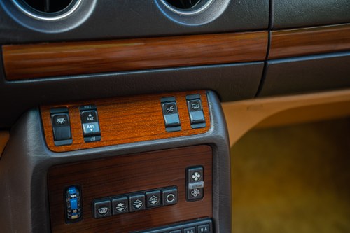 1984 Mercedes-Benz 300CD Turbo Diesel LHD In vendita (immagine 25 di 177)