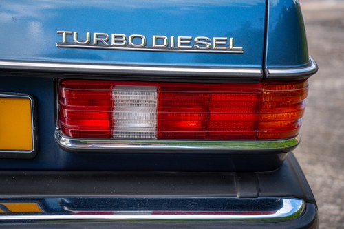 1984 Mercedes-Benz 300CD Turbo Diesel LHD In vendita (immagine 108 di 177)