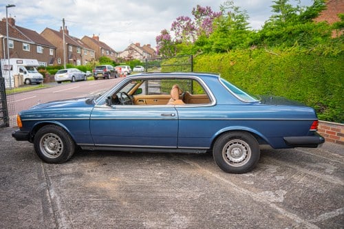 1984 Mercedes-Benz 300CD Turbo Diesel LHD In vendita (immagine 7 di 177)