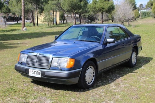 1988 Mercedes-Benz 300CE à vendre (picture 3 of 91)