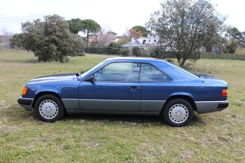 1988 Mercedes-Benz 300CE à vendre (picture 5 of 91)