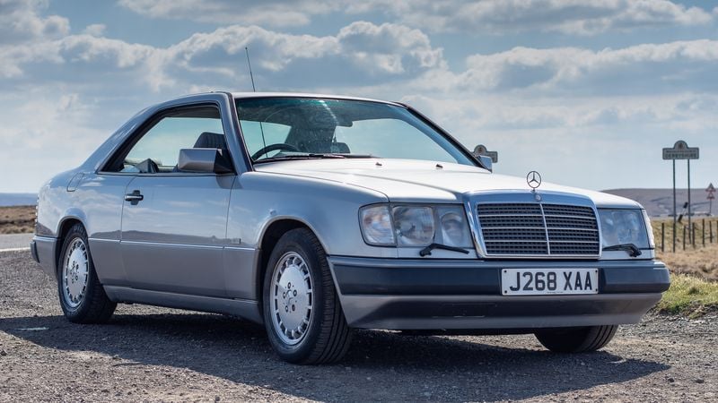 NO RESERVE! -  1992 Mercedes 300CE For Sale (picture 1 of 107)