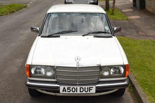 1984 Mercedes-Benz 300D Auto (W123) En venta (imagen 13 de 140)