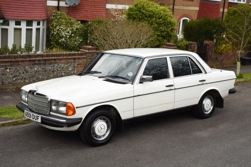 1984 Mercedes-Benz 300D Auto (W123) En venta (imagen 2 de 140)