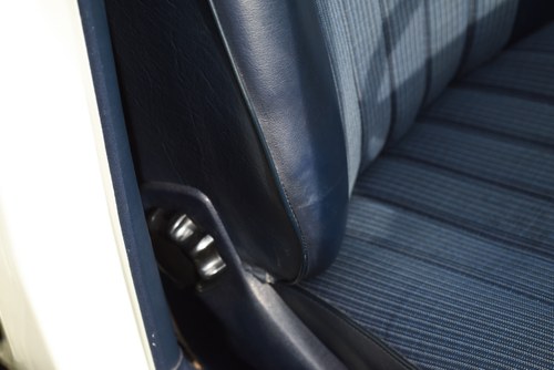 1984 Mercedes-Benz 300D Auto (W123) En venta (imagen 57 de 140)