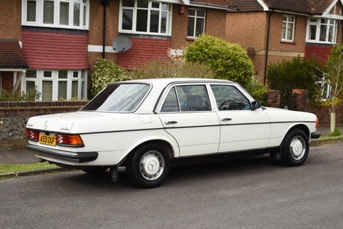 1984 Mercedes-Benz 300D Auto (W123) En venta (imagen 5 de 140)