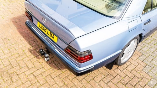 1993 Mercedes 300E-24 Auto W124 à vendre (picture 97 of 132)