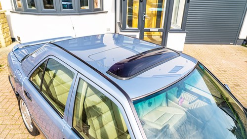 1993 Mercedes 300E-24 Auto W124 à vendre (picture 101 of 132)