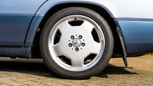 1993 Mercedes 300E-24 Auto W124 à vendre (picture 16 of 132)