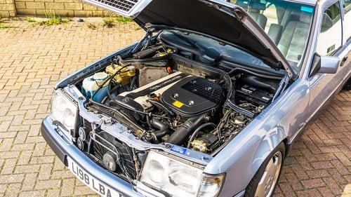 1993 Mercedes 300E-24 Auto W124 à vendre (picture 119 of 132)