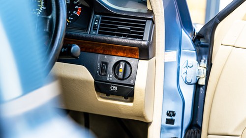 1993 Mercedes 300E-24 Auto W124 à vendre (picture 33 of 132)