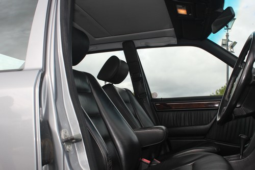 1992 Mercedes-Benz 300E (W124) zum Verkauf (Bild 41 von 161)