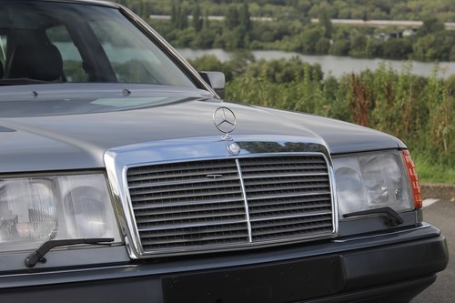 1992 Mercedes-Benz 300E (W124) zum Verkauf (Bild 98 von 161)