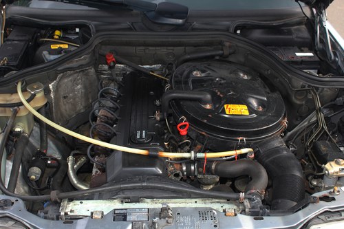 1992 Mercedes-Benz 300E (W124) zum Verkauf (Bild 139 von 161)