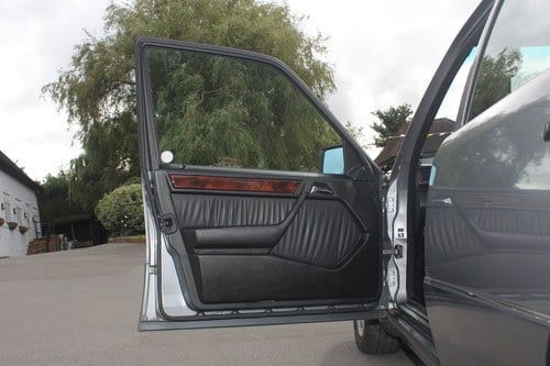 1992 Mercedes-Benz 300E (W124) zum Verkauf (Bild 51 von 161)