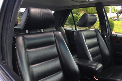 1992 Mercedes-Benz 300E (W124) zum Verkauf (Bild 84 von 161)