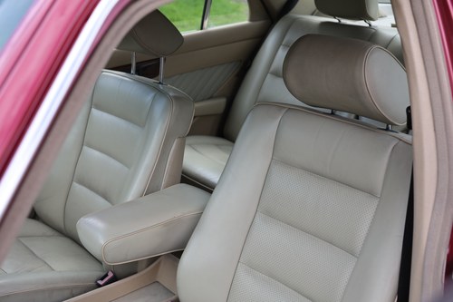 1991 Mercedes-Benz 300SE Auto In vendita (immagine 46 di 245)