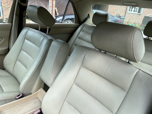 1991 Mercedes-Benz 300SE Auto In vendita (immagine 108 di 245)