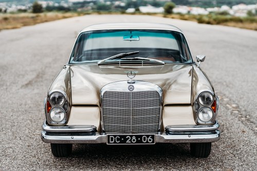 1965 Mercedes-Benz 300SEC (W112) LHD En venta (imagen 16 de 100)