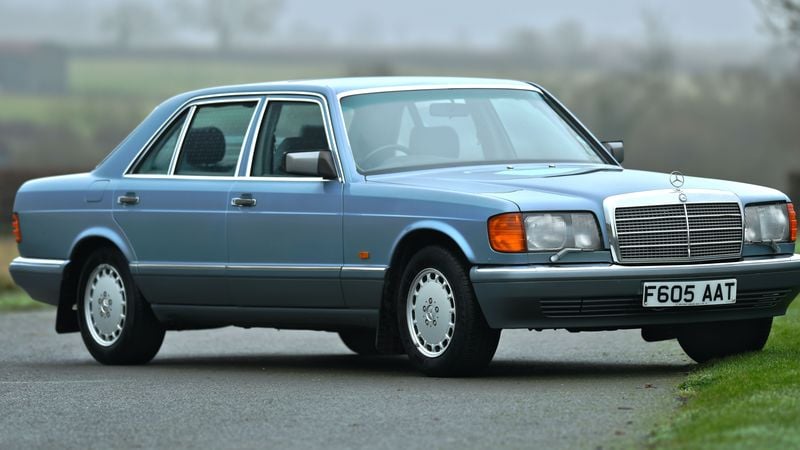 1988 Mercedes-Benz 300SEL W126 For Sale (picture 1 of 64)