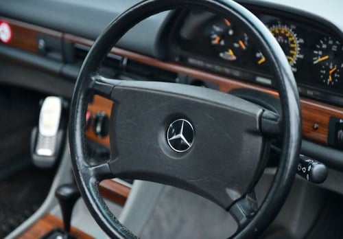 1988 Mercedes-Benz 300SEL W126 zum Verkauf (Bild 24 von 64)