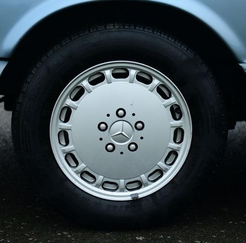 1988 Mercedes-Benz 300SEL W126 zum Verkauf (Bild 16 von 64)