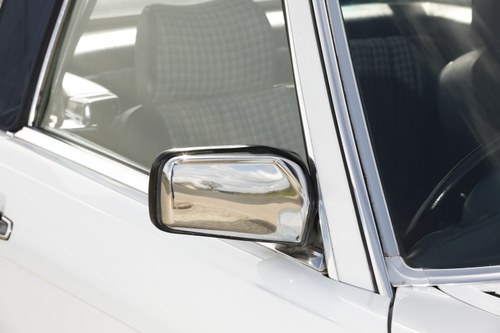 1986 Mercedes-Benz 300 SL (R107) zum Verkauf (Bild 114 von 218)