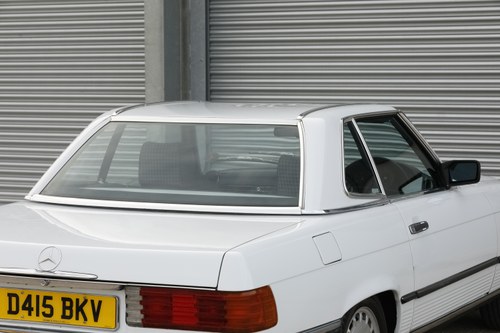 1986 Mercedes-Benz 300 SL (R107) zum Verkauf (Bild 106 von 218)