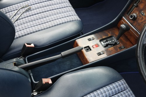 1986 Mercedes-Benz 300 SL (R107) zum Verkauf (Bild 74 von 218)