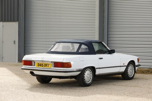 1986 Mercedes-Benz 300 SL (R107) zum Verkauf (Bild 34 von 218)